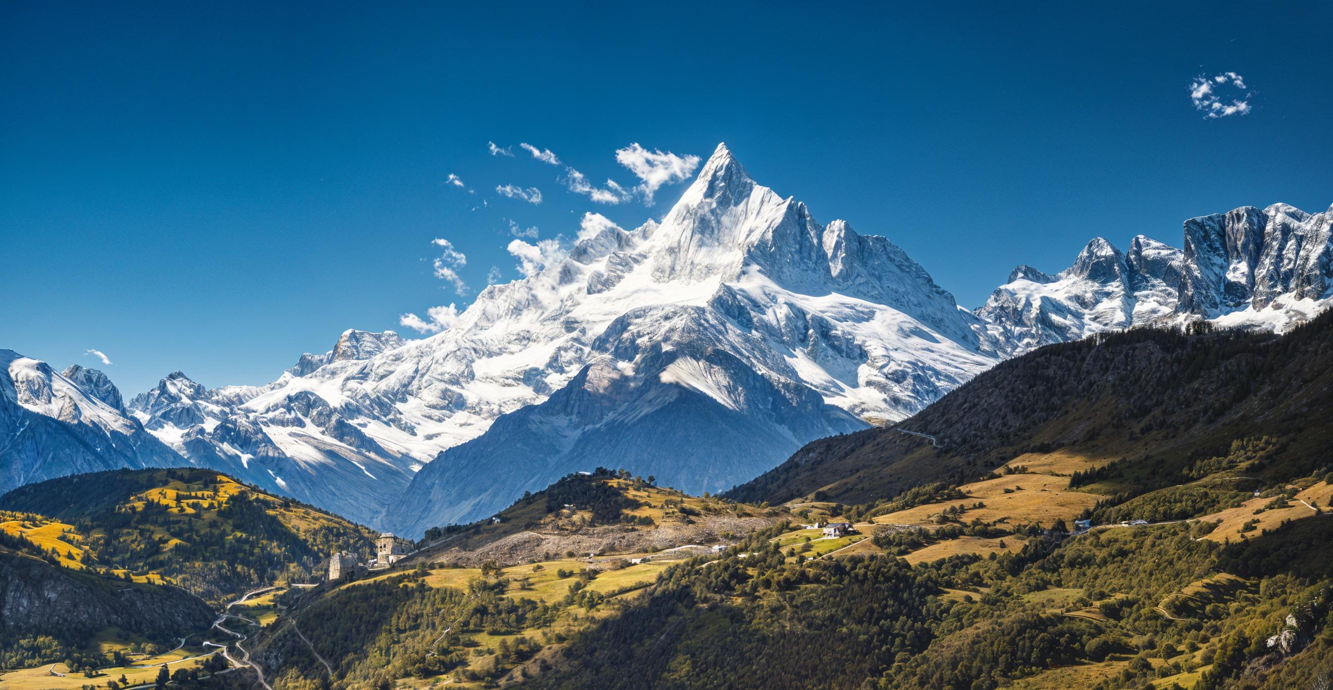 mount everest in high resolution